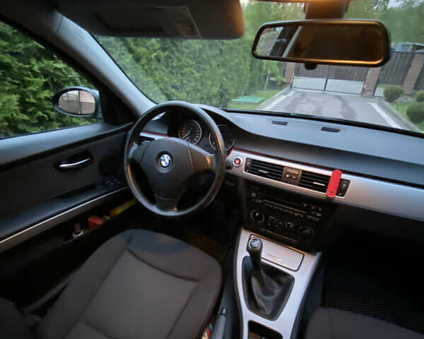 Черный БМВ 3 Серия, объемом двигателя 2 л и пробегом 246 тыс. км за 5700 $, фото 8 на Automoto.ua