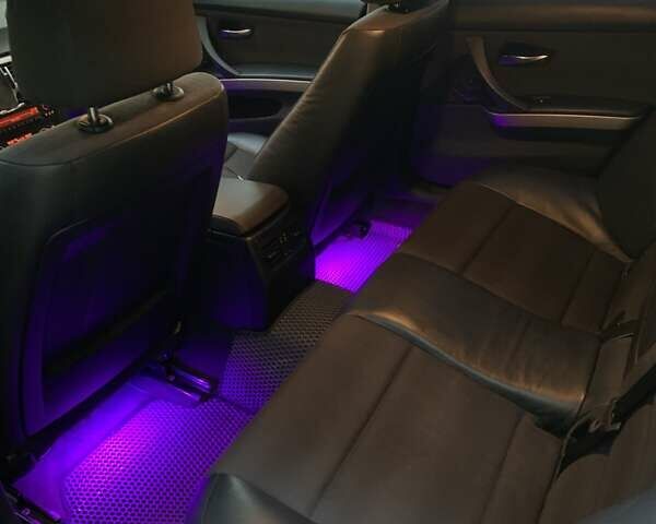 Чорний БМВ 3 Серія, об'ємом двигуна 2 л та пробігом 341 тис. км за 7000 $, фото 13 на Automoto.ua