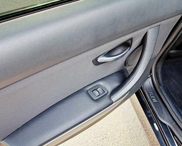 Черный БМВ 3 Серия, объемом двигателя 2 л и пробегом 290 тыс. км за 6199 $, фото 10 на Automoto.ua