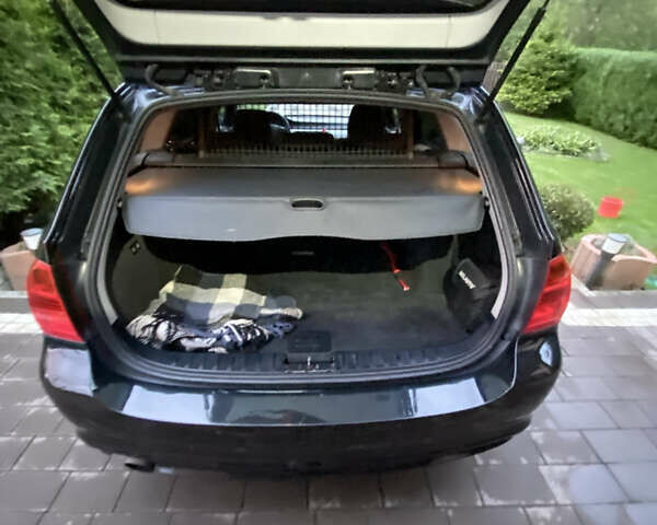 Черный БМВ 3 Серия, объемом двигателя 2 л и пробегом 246 тыс. км за 5700 $, фото 6 на Automoto.ua