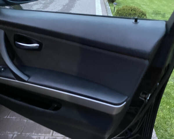 Черный БМВ 3 Серия, объемом двигателя 2 л и пробегом 246 тыс. км за 5700 $, фото 14 на Automoto.ua