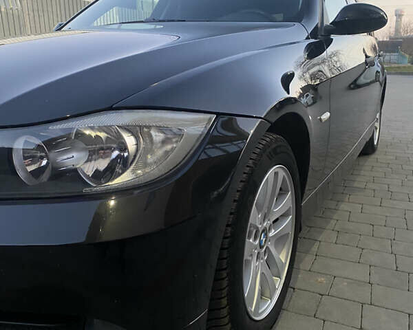 Чорний БМВ 3 Серія, об'ємом двигуна 2 л та пробігом 227 тис. км за 5200 $, фото 14 на Automoto.ua