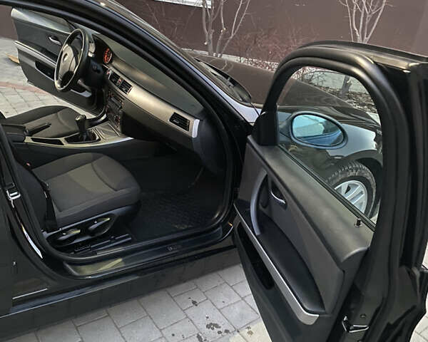 Чорний БМВ 3 Серія, об'ємом двигуна 2 л та пробігом 227 тис. км за 5200 $, фото 22 на Automoto.ua