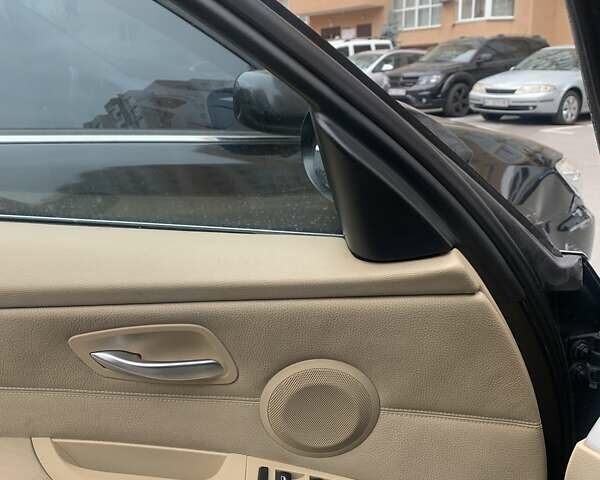 Черный БМВ 3 Серия, объемом двигателя 2.99 л и пробегом 363 тыс. км за 9000 $, фото 3 на Automoto.ua