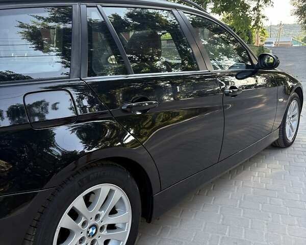 Черный БМВ 3 Серия, объемом двигателя 2 л и пробегом 238 тыс. км за 6700 $, фото 1 на Automoto.ua