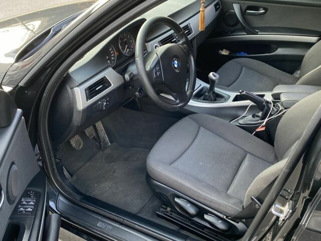 Чорний БМВ 3 Серія, об'ємом двигуна 2 л та пробігом 225 тис. км за 7000 $, фото 11 на Automoto.ua