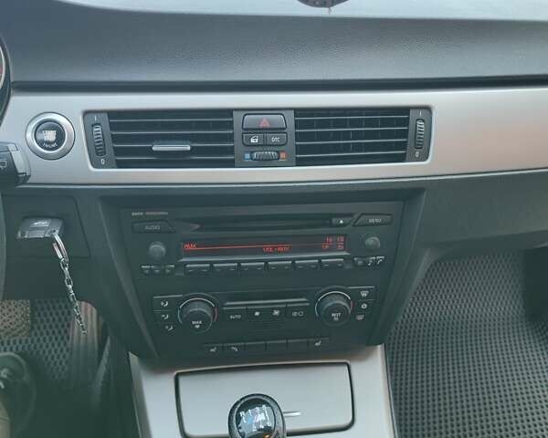 Чорний БМВ 3 Серія, об'ємом двигуна 2 л та пробігом 341 тис. км за 7000 $, фото 27 на Automoto.ua