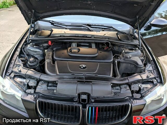 Черный БМВ 3 Серия, объемом двигателя 2 л и пробегом 224 тыс. км за 6500 $, фото 7 на Automoto.ua