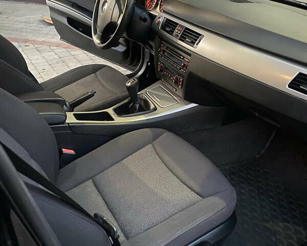 Чорний БМВ 3 Серія, об'ємом двигуна 2 л та пробігом 227 тис. км за 5200 $, фото 23 на Automoto.ua