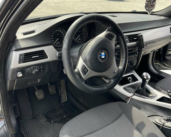 Чорний БМВ 3 Серія, об'ємом двигуна 2 л та пробігом 363 тис. км за 8800 $, фото 7 на Automoto.ua