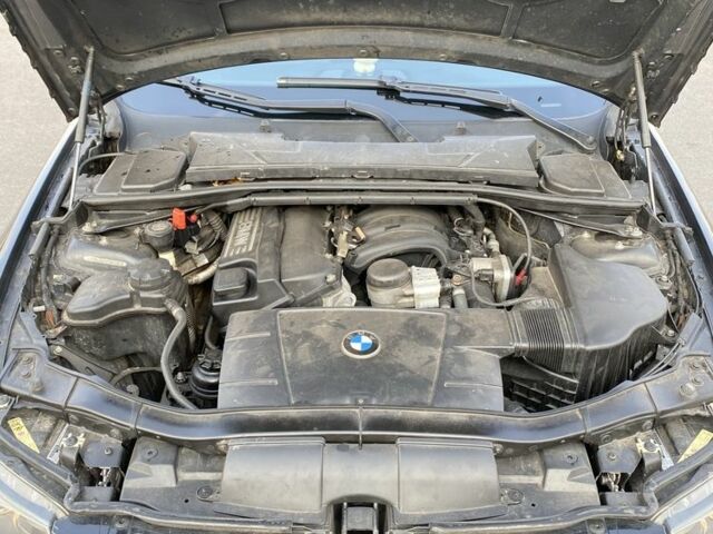 Чорний БМВ 3 Серія, об'ємом двигуна 2 л та пробігом 225 тис. км за 7000 $, фото 13 на Automoto.ua