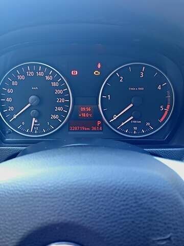 Черный БМВ 3 Серия, объемом двигателя 3 л и пробегом 350 тыс. км за 8200 $, фото 3 на Automoto.ua