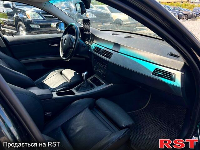 Черный БМВ 3 Серия, объемом двигателя 2 л и пробегом 260 тыс. км за 5900 $, фото 5 на Automoto.ua