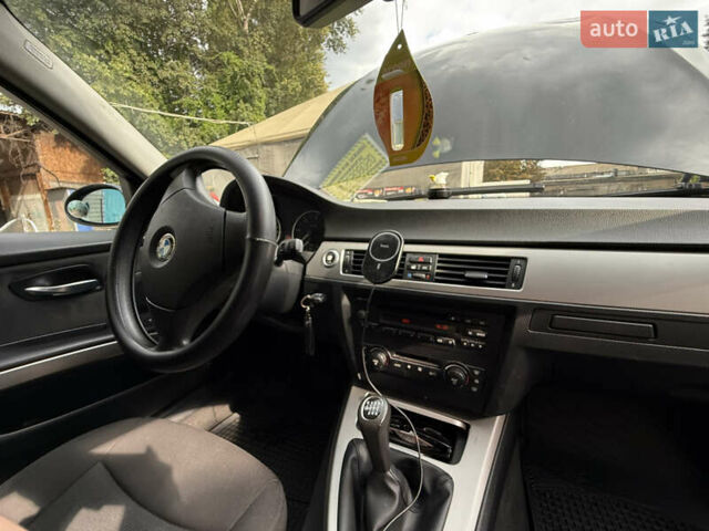 Черный БМВ 3 Серия, объемом двигателя 2 л и пробегом 316 тыс. км за 7800 $, фото 12 на Automoto.ua