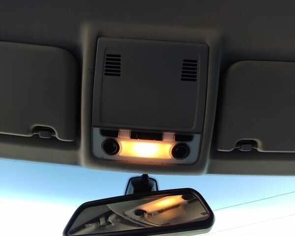 Чорний БМВ 3 Серія, об'ємом двигуна 2 л та пробігом 341 тис. км за 7000 $, фото 22 на Automoto.ua