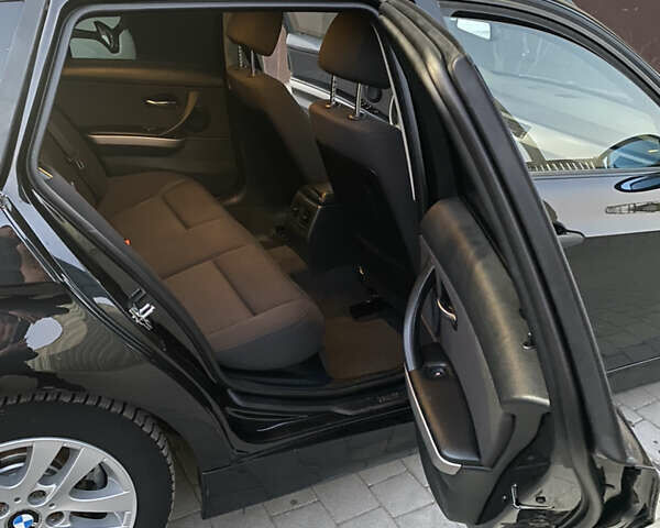 Чорний БМВ 3 Серія, об'ємом двигуна 2 л та пробігом 227 тис. км за 5200 $, фото 24 на Automoto.ua