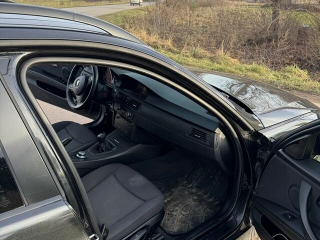 Черный БМВ 3 Серия, объемом двигателя 2 л и пробегом 296 тыс. км за 7100 $, фото 14 на Automoto.ua