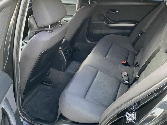 Чорний БМВ 3 Серія, об'ємом двигуна 2 л та пробігом 225 тис. км за 7000 $, фото 10 на Automoto.ua