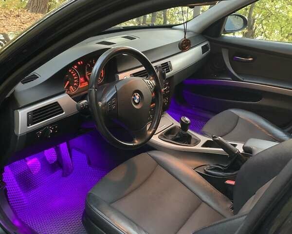 Чорний БМВ 3 Серія, об'ємом двигуна 2 л та пробігом 341 тис. км за 7000 $, фото 12 на Automoto.ua