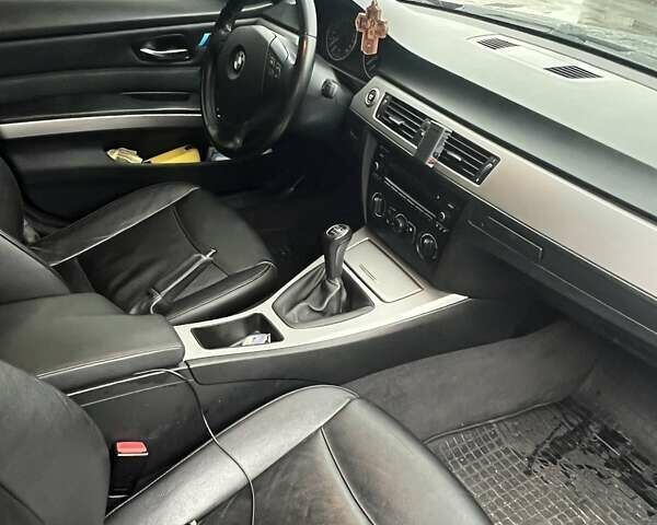 Черный БМВ 3 Серия, объемом двигателя 1.8 л и пробегом 332 тыс. км за 6700 $, фото 9 на Automoto.ua