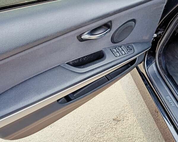 Черный БМВ 3 Серия, объемом двигателя 2 л и пробегом 290 тыс. км за 6199 $, фото 11 на Automoto.ua