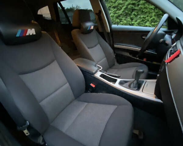 Черный БМВ 3 Серия, объемом двигателя 2 л и пробегом 246 тыс. км за 5700 $, фото 11 на Automoto.ua