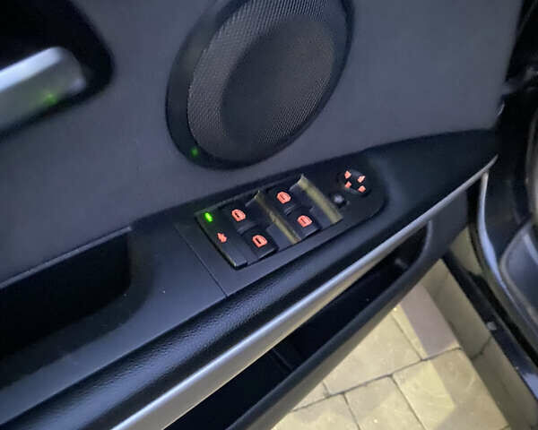 Чорний БМВ 3 Серія, об'ємом двигуна 2 л та пробігом 227 тис. км за 5200 $, фото 28 на Automoto.ua