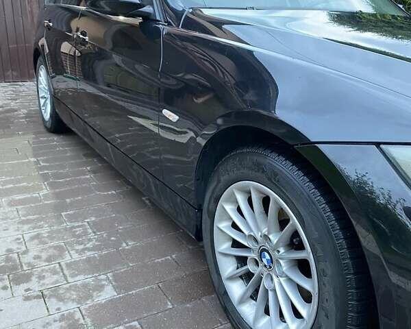 Черный БМВ 3 Серия, объемом двигателя 2 л и пробегом 246 тыс. км за 5700 $, фото 1 на Automoto.ua