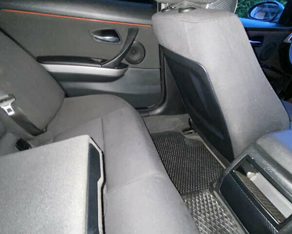 Черный БМВ 3 Серия, объемом двигателя 2 л и пробегом 246 тыс. км за 5700 $, фото 7 на Automoto.ua