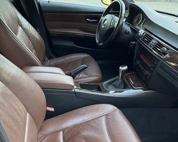 Черный БМВ 3 Серия, объемом двигателя 2 л и пробегом 238 тыс. км за 6700 $, фото 8 на Automoto.ua