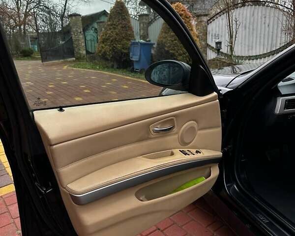 Черный БМВ 3 Серия, объемом двигателя 2 л и пробегом 255 тыс. км за 7800 $, фото 19 на Automoto.ua