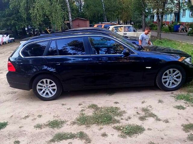 Черный БМВ 3 Серия, объемом двигателя 3 л и пробегом 327 тыс. км за 6800 $, фото 1 на Automoto.ua