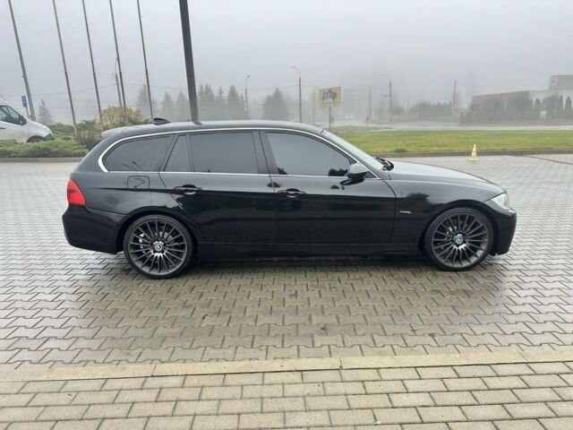Черный БМВ 3 Серия, объемом двигателя 3 л и пробегом 300 тыс. км за 7500 $, фото 6 на Automoto.ua