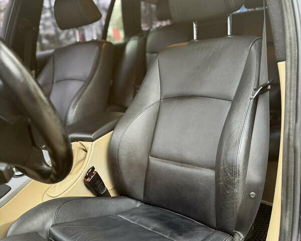 Чорний БМВ 3 Серія, об'ємом двигуна 2 л та пробігом 330 тис. км за 7400 $, фото 11 на Automoto.ua