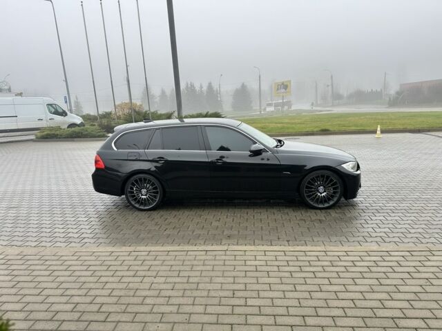 Черный БМВ 3 Серия, объемом двигателя 3 л и пробегом 300 тыс. км за 7500 $, фото 9 на Automoto.ua