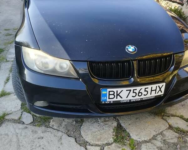 Чорний БМВ 3 Серія, об'ємом двигуна 2 л та пробігом 223 тис. км за 6300 $, фото 7 на Automoto.ua