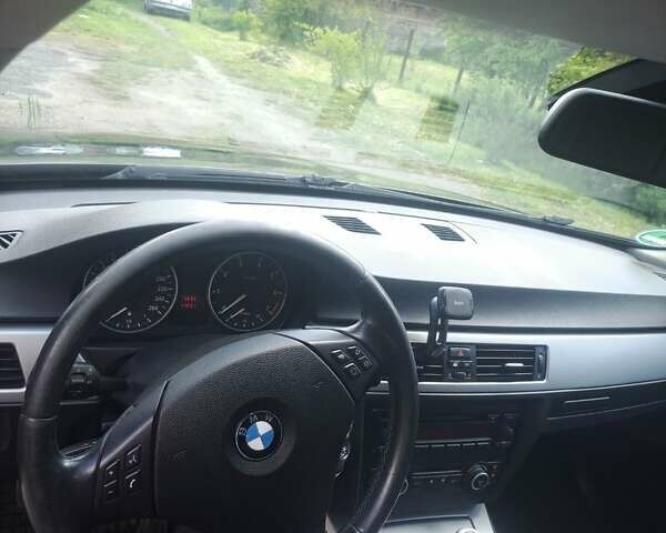 Чорний БМВ 3 Серія, об'ємом двигуна 2 л та пробігом 223 тис. км за 6300 $, фото 13 на Automoto.ua