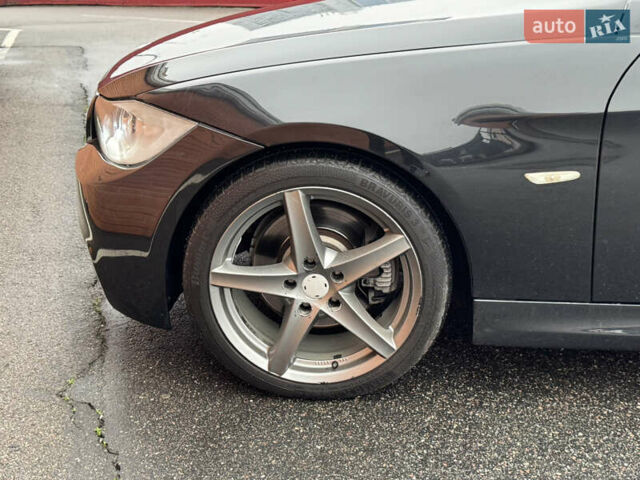 Чорний БМВ 3 Серія, об'ємом двигуна 3 л та пробігом 267 тис. км за 8500 $, фото 6 на Automoto.ua