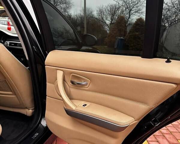 Черный БМВ 3 Серия, объемом двигателя 2 л и пробегом 255 тыс. км за 7800 $, фото 34 на Automoto.ua