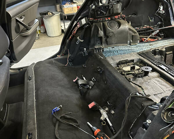 БМВ 3 Серия 2007 в Киеве на Automoto.ua Черный БМВ 3 Серия, объемом двигателя 2 л и пробегом 365 тыс. км за 9100 $, фото 44 на Automoto.ua