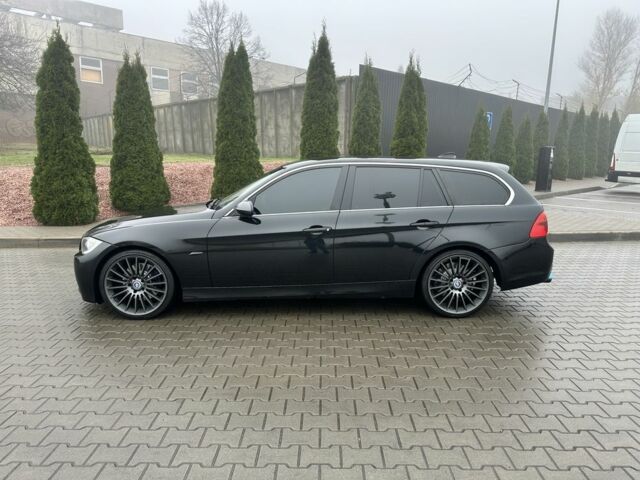 Черный БМВ 3 Серия, объемом двигателя 3 л и пробегом 300 тыс. км за 7500 $, фото 1 на Automoto.ua