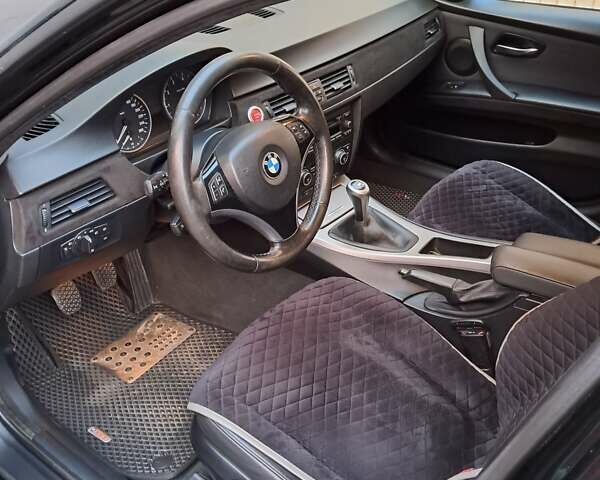 Черный БМВ 3 Серия, объемом двигателя 2 л и пробегом 242 тыс. км за 7000 $, фото 5 на Automoto.ua