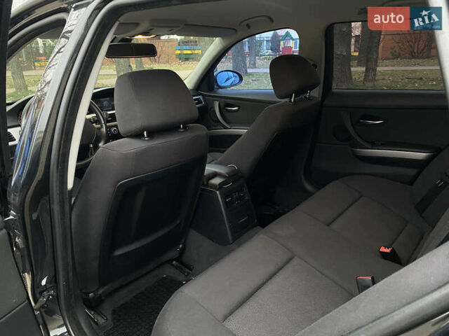 Чорний БМВ 3 Серія, об'ємом двигуна 2 л та пробігом 320 тис. км за 7600 $, фото 19 на Automoto.ua