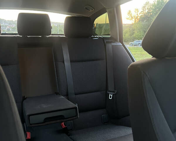 Чорний БМВ 3 Серія, об'ємом двигуна 2 л та пробігом 276 тис. км за 10000 $, фото 26 на Automoto.ua