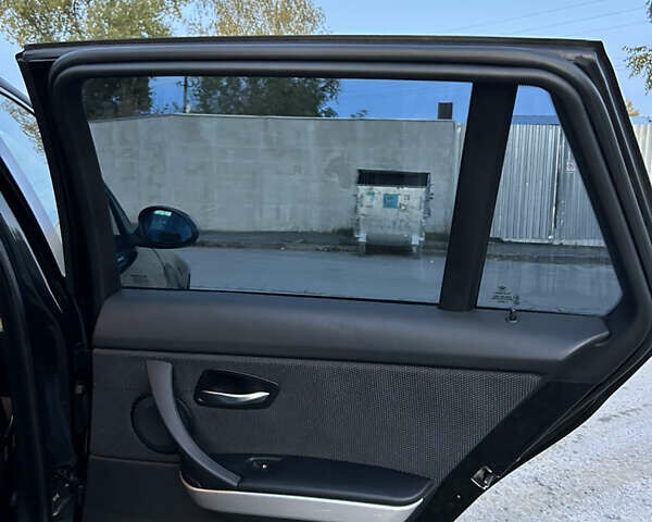 Чорний БМВ 3 Серія, об'ємом двигуна 2 л та пробігом 308 тис. км за 7500 $, фото 17 на Automoto.ua