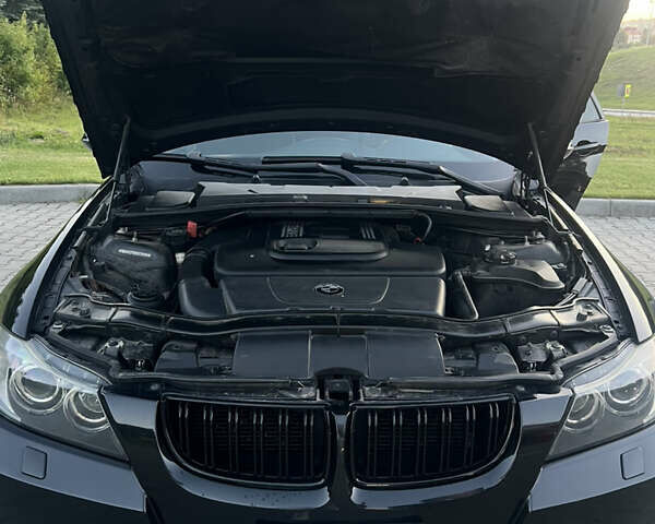 Чорний БМВ 3 Серія, об'ємом двигуна 2 л та пробігом 276 тис. км за 10000 $, фото 24 на Automoto.ua