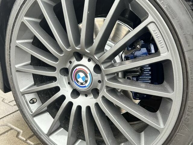 Черный БМВ 3 Серия, объемом двигателя 3 л и пробегом 300 тыс. км за 7500 $, фото 21 на Automoto.ua