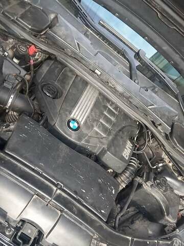 Черный БМВ 3 Серия, объемом двигателя 2 л и пробегом 313 тыс. км за 8500 $, фото 3 на Automoto.ua