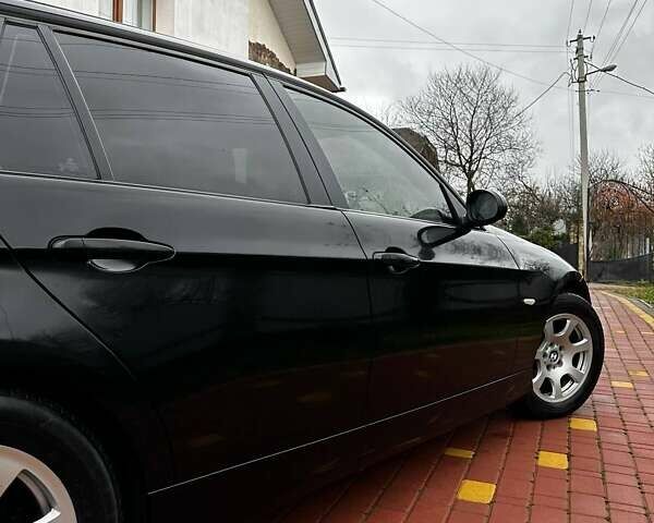 Черный БМВ 3 Серия, объемом двигателя 2 л и пробегом 255 тыс. км за 7800 $, фото 13 на Automoto.ua