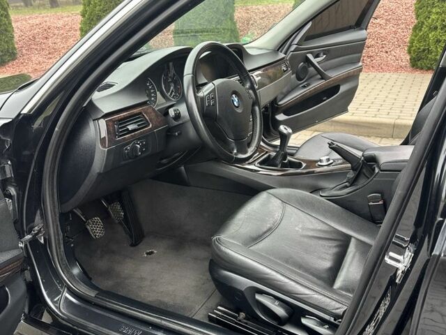 Черный БМВ 3 Серия, объемом двигателя 3 л и пробегом 300 тыс. км за 7500 $, фото 18 на Automoto.ua